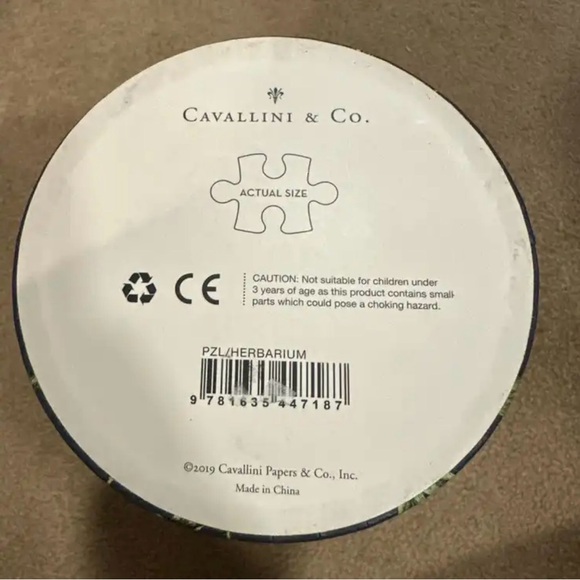 Cavallini & Co. Herbarium Vintage Puzzle - 1000 Pieces - Blue and Pink - Picture 6 of 6